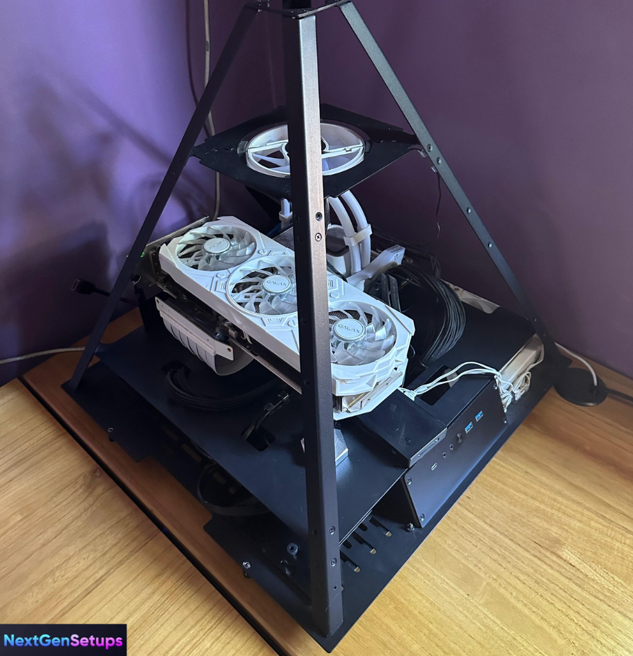AZZA Pyramid PC Case